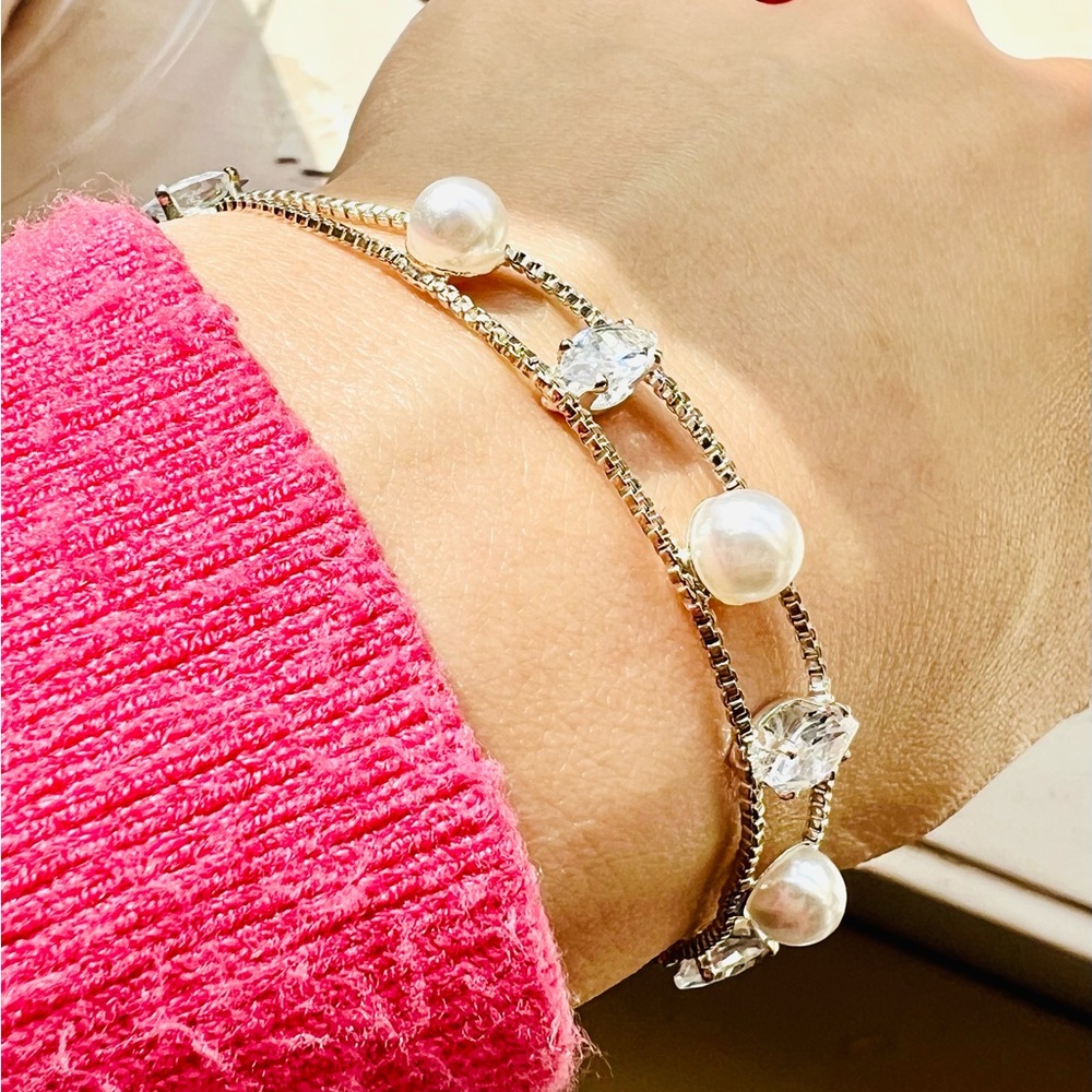 Silver and Pearl Slip Knot Bracelet